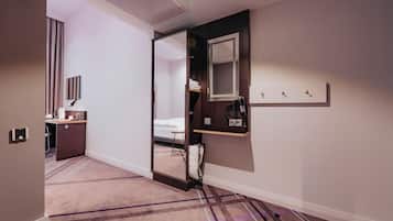 1 bedroom, soundproofing