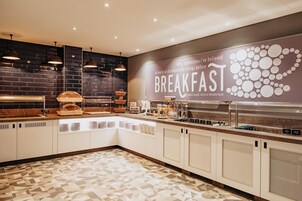 Se ofrece un desayuno continental entre semana (por un coste adicional)