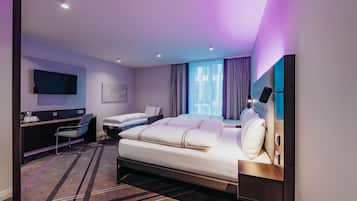 Standard Quadruple Room | Soundproofing, free WiFi, bed sheets