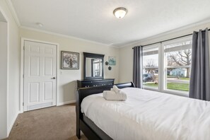 3 Schlafzimmer, Bügeleisen/Bügelbrett, Reisekinderbett, WLAN