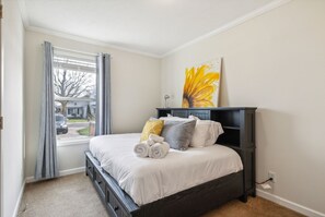 3 bedrooms, iron/ironing board, travel crib, WiFi