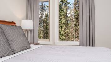 2 Schlafzimmer, Bügeleisen/Bügelbrett, Reisekinderbett, kostenloses WLAN
