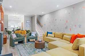 Smart TV, fireplace, offices