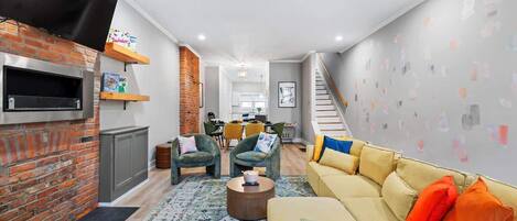 Smart TV, fireplace, offices