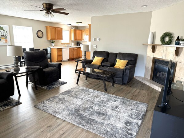 Living area - Rusty Rim Bike House Unit 1, Centrally located, 2 bed 1 bath (Crosby)