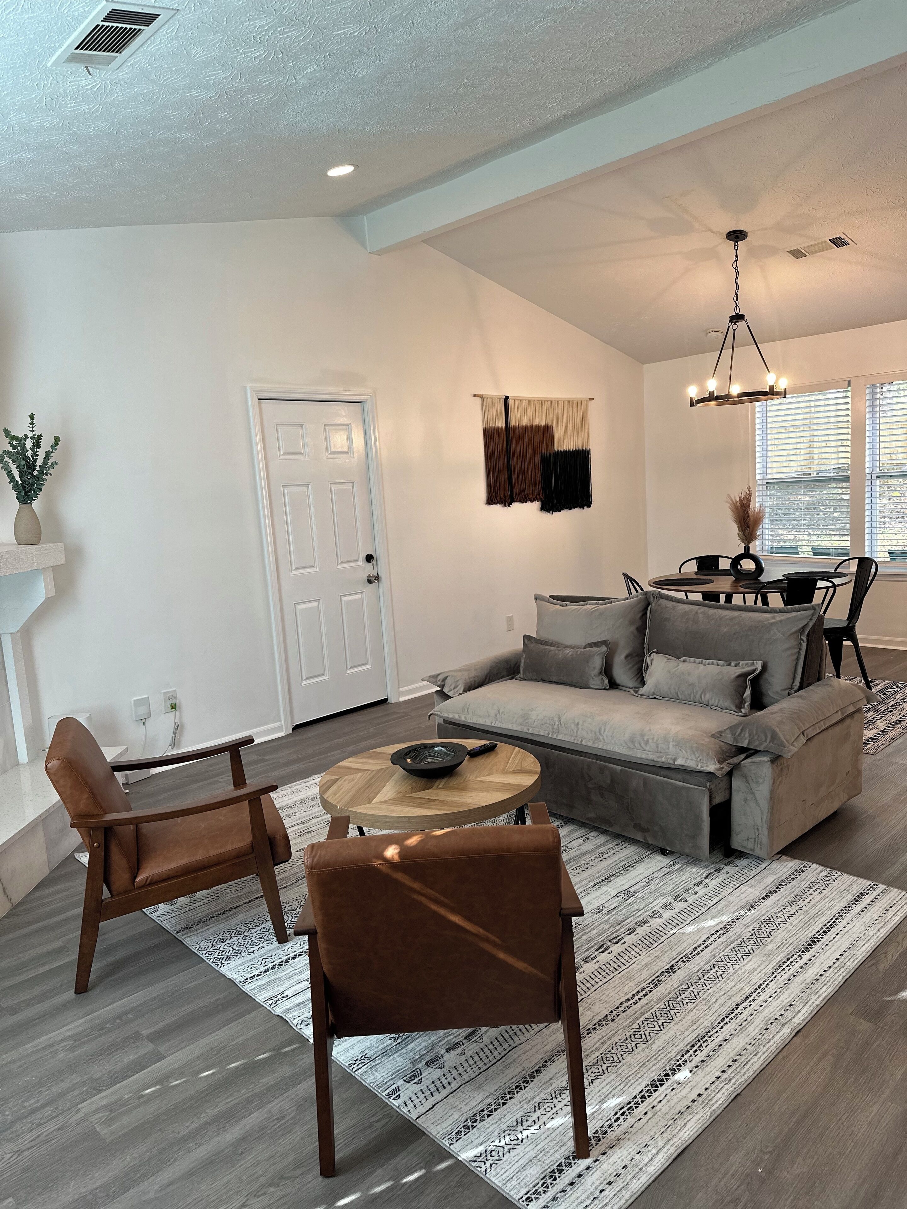Open Space -Fully Fenced Home - Stone Mountain, GA