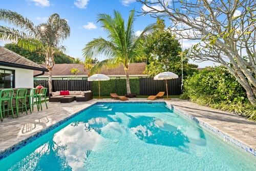 Casita Delray Oasis: 4BR with Pool, BBQ, Firepit, Pool Table