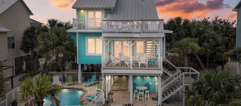 The Key Lime Cottage - A Perfect Beach Retreat, with a private heated pool!