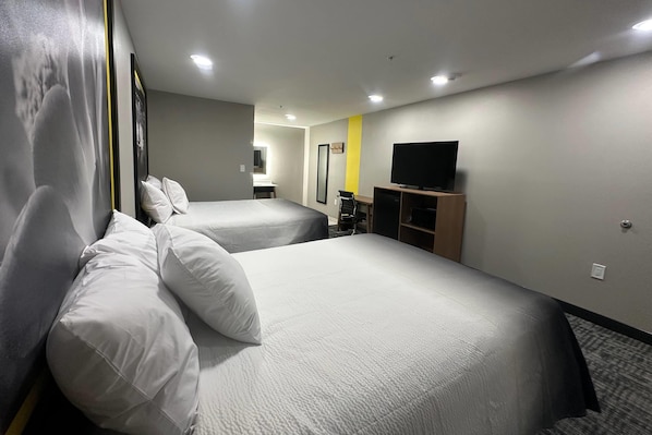 Room, 2 Queen Beds, Non Smoking
