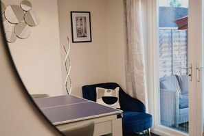 Apartment, Balkon | Wohnbereich