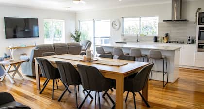Peppermint Rise - a luxurious retreat in Peppermint Grove Beach, WA.