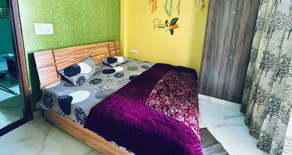 Charming 2-bedroom apartment in Jaipur with AC, WiFi