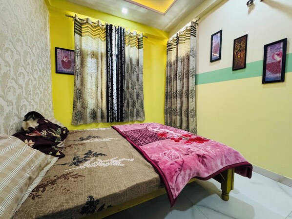 Interior - Charming 2-bedroom apartment in Jaipur with AC, WiFi (Jaipur)