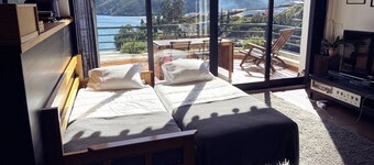 Blue Lake House - Stunning Views, Pool, Sauna and Gym