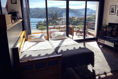 Blue Lake House - Stunning Views, Pool, Sauna and Gym
