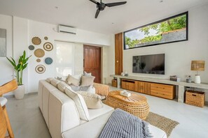 Living area - Kecubung Villa - Three Bedroom Villa, Sleeps 6 (North Kuta)