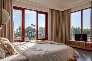 3 soverom, strykejern/-brett, internettilgang og sengetøy