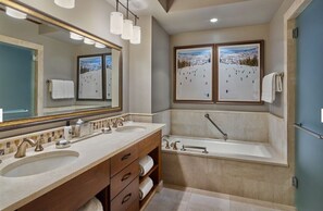Shower, jetted bath, hair dryer, towels