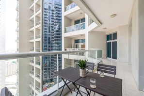 Outdoor dining - Barsha Heights near Internet City Metro & Emirates (Dubai)