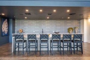 Bar (en la propiedad)