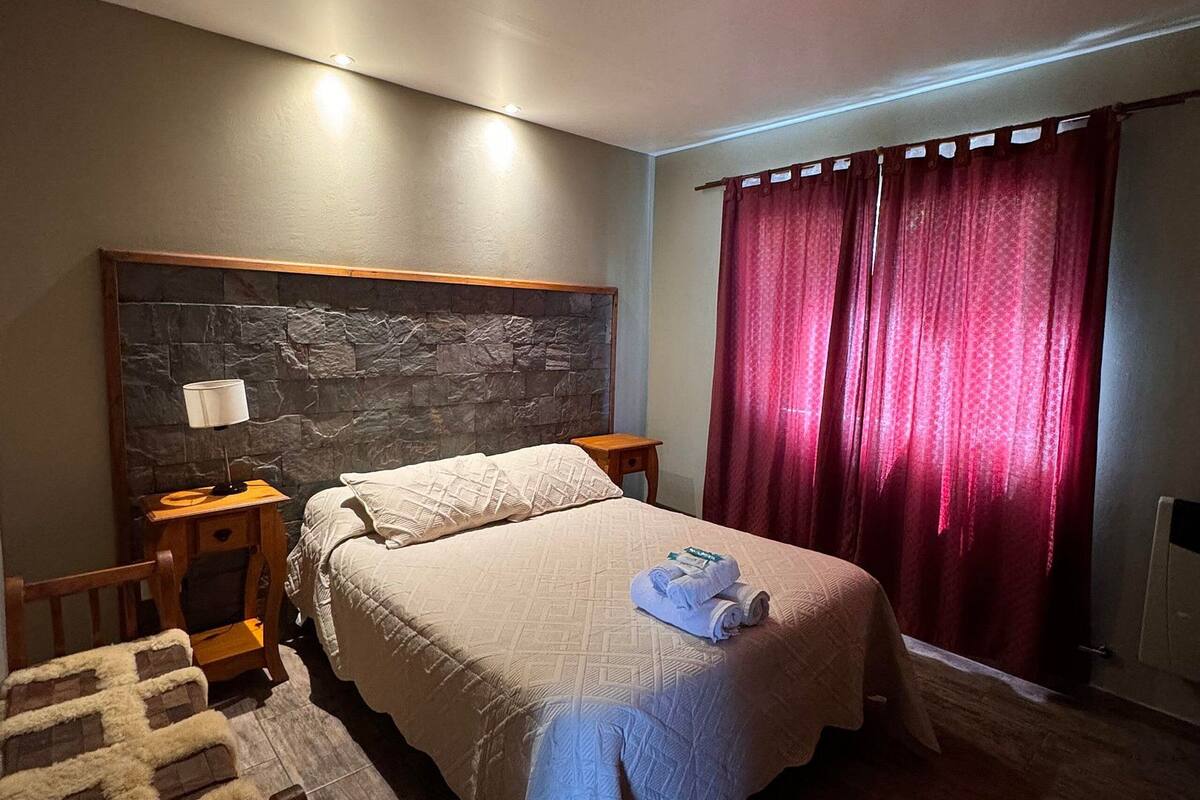 Cabin | 1 bedroom, hypo-allergenic bedding, free cribs/infant beds, free WiFi