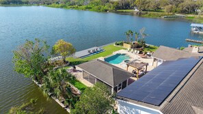 Outdoor pool - Luxury Hideaway - Lakefront - Mini Golf, Pool + More! (Seffner)