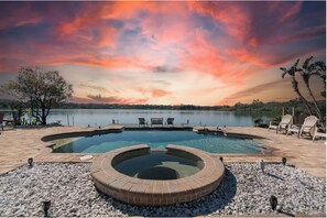 Outdoor pool - Luxury Hideaway - Lakefront - Mini Golf, Pool + More! (Seffner)