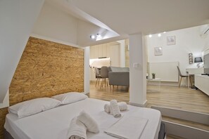 1 chambre, fer et planche Ă repasser, Wi-Fi, draps fournis