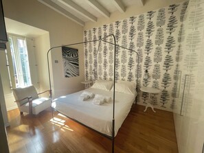 1 bedroom, iron/ironing board, travel cot, WiFi