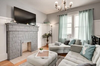 "Ceruleans" 3BR Suite  in Calgary