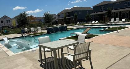 3-bedroom house in pleasant Houston with AC, WiFi,close to everything