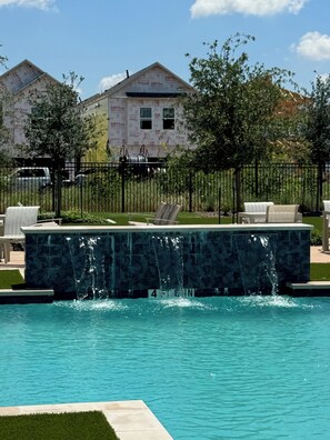Pool - 3-bedroom house in pleasant Houston with AC, WiFi,close to everything (Houston)