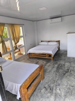Standard Room, Ocean View | Premium bedding, soundproofing, free WiFi, bed sheets - Hotel palmetto Beach (Coveñas)