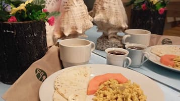 Desayuno continental incluido todos los días