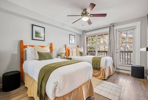 3 quartos, escrivaninha, ferros/tábuas de passar roupa