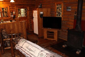 Interior - Cozy Log Cabin in Cook Forest ~ Dog Friendly (Clarington)