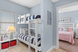 3 bedrooms, iron/ironing board, free WiFi, bed sheets