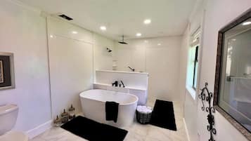 Douche, serviettes fournies