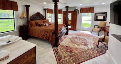 Cora's Suite at the Flyin H Ranch