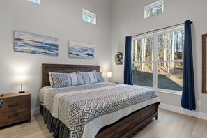 4 bedrooms, iron/ironing board, travel cot, WiFi