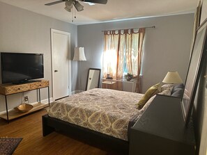 2 dormitorios, tabla de planchar con plancha, wifi y ropa de cama