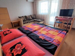 1 quarto, acesso à internet, roupa de cama