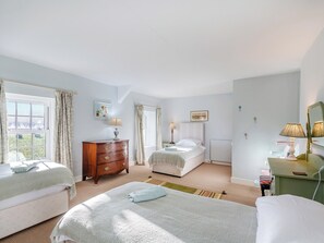 5 Schlafzimmer, kostenloses WLAN, Bettwäsche