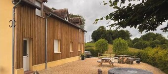 La Maison du Perche with Jacuzzi 