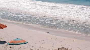 Sun-loungers, beach towels