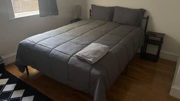 Desk, laptop workspace, free WiFi