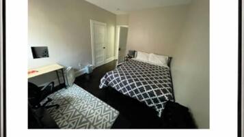 Desk, laptop workspace, free WiFi