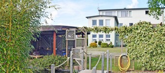 Apartment 'Gartenblick' with Shared Terrace, Private Garden and Wi-Fi