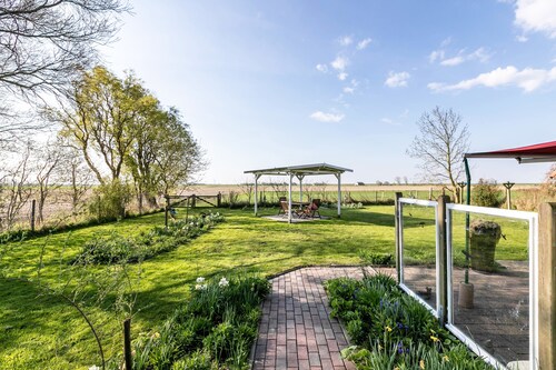 Vakantiehuis 'Busch' met privé terras en privé tuin