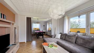 Fernseher, Stereoanlage